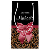 スタイリッシュなヒョウのプリントのエレガントで赤い弓および名前 スモールペーパーバッグ (正面)