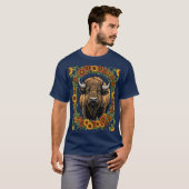 スタイリッシュな花々に囲まれたオクラホマのバイソン Tシャツ (正面フル)