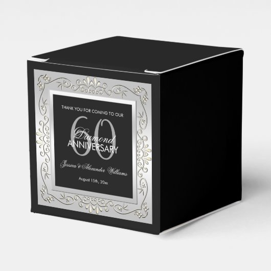 スタイリッシュな装飾シルバー60周年記念結婚式 フェイバーボックス (正面サイド)