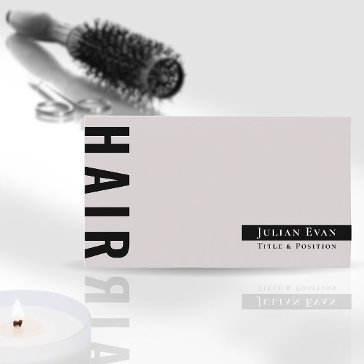 スタイリッシュはっきりしたタイポグラフィベージュ美容師 名刺