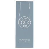 スタイリッシュシンプルDusty Blue Company Business Logo ワインギフトバッグ (正面)