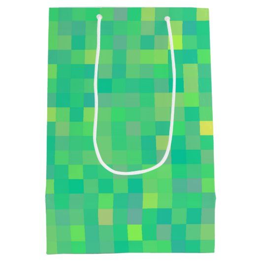 スタイリッシュトレンディーの数々の緑のピクセルパターン ミディアムペーパーバッグ (裏面)