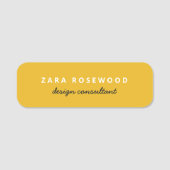 スタイリッシュトレンディーマスタードイエローモダンミニマル 名札 (正面)