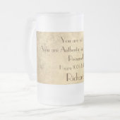 スタイリッシュ100ユーモアのある誕生日 フロストグラスビールジョッキ (正面左)