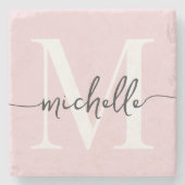 スタイリッシュ エレガント バラ色の頬のようなピンクのモノグラム名前スクリプト ストーンコースター (正面)