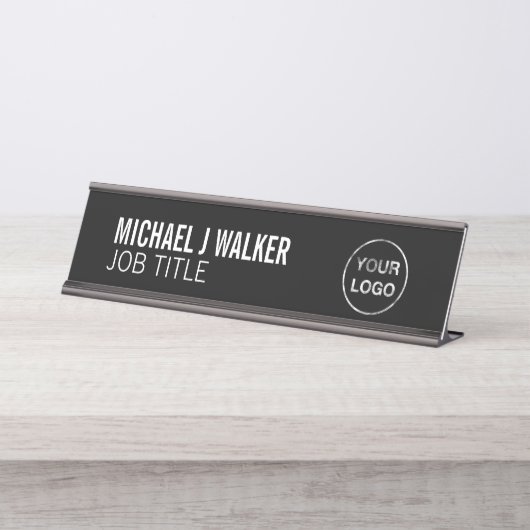 スタイリッシュ&モダン – 任意の色 – プロフェッショナルロゴ デスクネームプレート (正面)