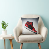 スタイルのステップアップ：赤と黒のハイトップ クッション (椅子)