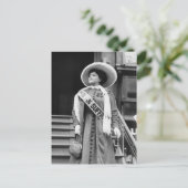 スタイルの良いサフラジェット、1908 ポストカード (スタンド正面)