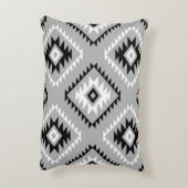 スタイルアステカモチーフビッグパターン白黒グレー アクセントクッション (裏面(縦))
