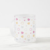 スタイル設定されたハートパターン フロストグラスマグカップ (正面左)