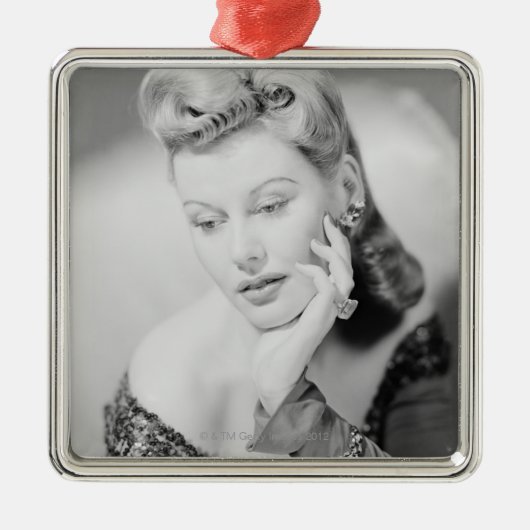 スタジオの打撃 メタルオーナメント (正面)