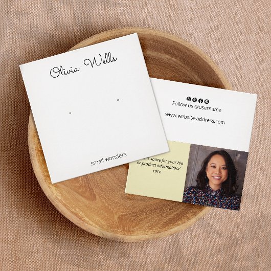 スタッドイヤリングフォトソーシャルメディア表示カード