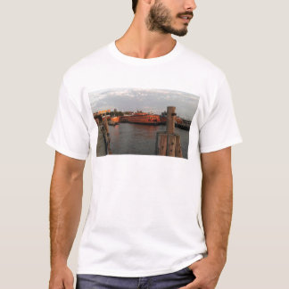 スタテン島の日の出 Tシャツ