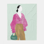 スタンディングファッション姿-水玉模様トップ フリースブランケット (正面)