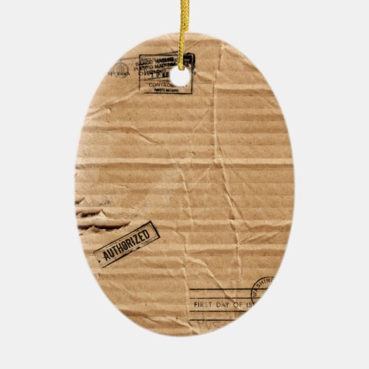 スタンプおよび汚れが付いているブラウンの古い傷つけられたボール紙 セラミックオーナメント (正面)