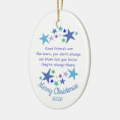 スターカスタムズのようなクリスマスの良い友人の日付 セラミックオーナメント (左)