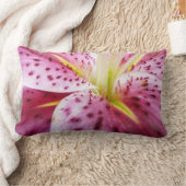 スターガーザーリリーブライトマゼンタフローラ ランバークッション (ブランケット)