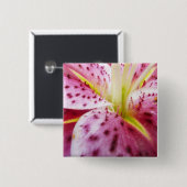 スターガーザーリリーブライトマゼンタフローラ 缶バッジ (正面&裏面)