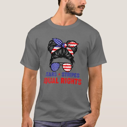 スターストライプズと同権アメリカ国旗4日 Tシャツ (正面)