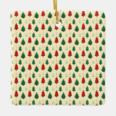 スタートッパーのシームレスなパターンを持つクリスマスツリー セラミックオーナメント (正面)