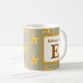 スターモノグラムイエロー金ゴールドファミリー名イニシャル コーヒーマグカップ (正面右)