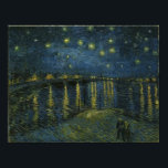 スターリーナイトオーバーザローネヴァンゴッホファインアート ポスター<br><div class="desc">星空の夜ローネの上で、ビンセント・ヴァン・ゴッホ、アルズ、1888年9月。キャンバス上の油、72.5 cm × 92 cm(28.5インチ× 36.2インチ)、Musee d'Orsay、パリ。ヴィンセント・ウィレム・ヴァン・ゴッホ(1853年3月30日–1890年7月29日)は、オランダの印象派の画家。彼の絵画の一部最高のは現在、世界で最も知られている、最も高価な芸術作品の中に含まれています芸術的人気がある。ヴィンテージカラフル美しい姿と風景のポスト印象主義の自然のを楽しんでユニークす。</div>