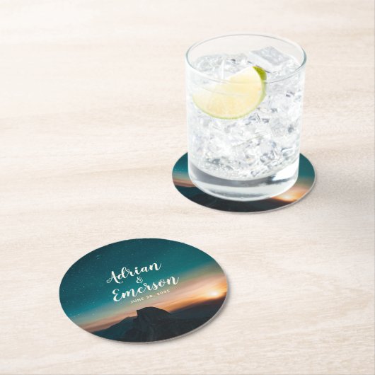 スターリーナイトスカイマウンテン&サンセット結婚ズモダン ラウンドペーパーコースター (インサイチュ)