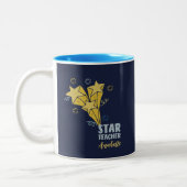 スター先生名前をカスタムする ツートーンマグカップ (左)