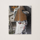 スチュデベーカーシルバークラシックホークの車が ジグソーパズル (縦)
