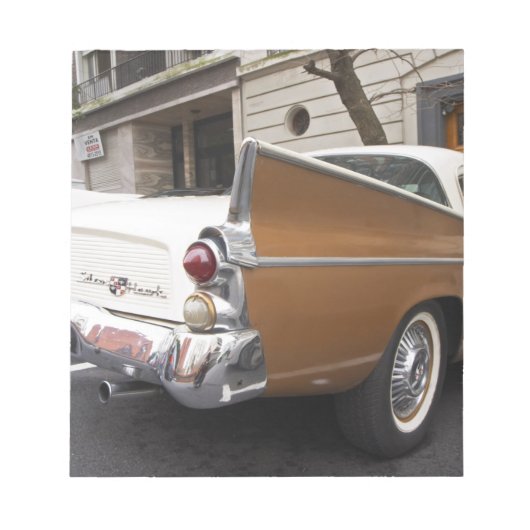 スチュデベーカーシルバークラシックホークの車が ノートパッド (正面)