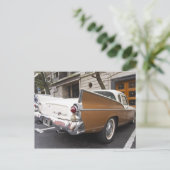 スチュデベーカーシルバークラシックホークの車が ポストカード (スタンド正面)