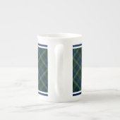 スチュワートクラン狩りタータンチェックグリーンアンドブループレイド ボーンチャイナマグカップ (裏面)