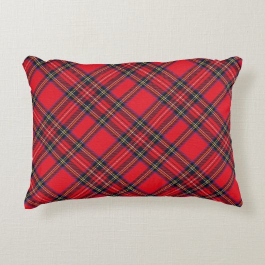 スチュワート王室のタータンチェックレッドブラックプレイド アクセントクッション (正面)