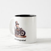 スチームパンクのバイクに乗る幸福な子ども ツートーンマグカップ (正面左)