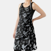 スチームパンク銀の亜鉛ギアとクロウズモノグラム エプロン (インサイチュ)