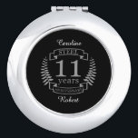 スチール結婚十一周年記念11年<br><div class="desc">11年祝の結婚のデザイン。このデザインは黒い背景に灰色(スチール)のローレルデザインを付けている。この大事な行事は伝統的スチールが贈り物だ。文字ス読テール11周年。結婚11年目祝のロマンチックなデザイン。このもしデザインの救済下に連絡頼カスタマイズ、彼らはこの文字の下にあるデザイナーのボタンです。</div>