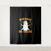 スティックまたは治療ナース面白いハロウィーンの衣装エッセン タペストリー (正面)