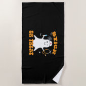 スティックまたは治療ナース面白いハロウィーンの衣装エッセン ビーチタオル (正面)