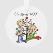 スティックフィギュア両親、2女の子ホリデーオーナメント オーナメント (裏面)