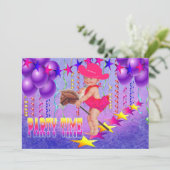 スティックホースに乗る西部風の赤ちゃんカウガールパーティーの招待状 招待状 (スタンド正面)