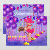 スティックホースに乗る西部風の赤ちゃんカウガールパーティーの招待状 招待状 (正面/裏面)