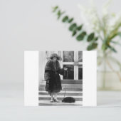 スティンキー日付， 1922 ポストカード (スタンド正面)