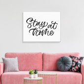 ステイアットホーム |ファンシーフォント キャンバスプリント (インサイチュ (リビング))