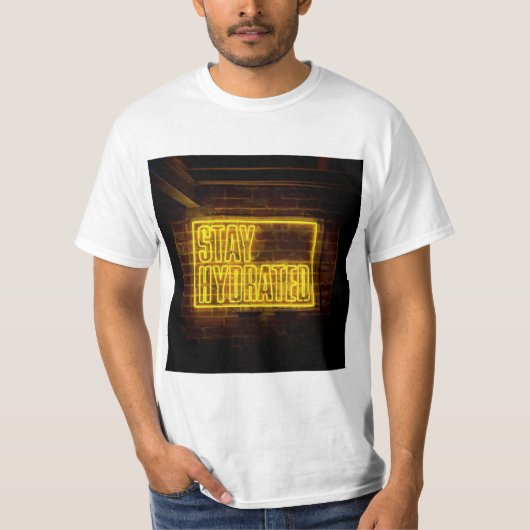 ステイハイドレーネオンイエローサイン Tシャツ (正面)