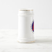 ステインを飲むValknot ビールジョッキ (中央)