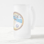 ステインを飲んでいる公式の酔った船員 フロストグラスビールジョッキ (正面右)