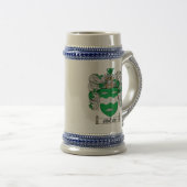 ステイン/McCabeの頂上ステインMcCabeの紋章付き外衣 ビールジョッキ (正面右)