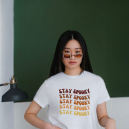 ステイ不気味パステルハロウィーン不気味デザイン Tシャツ