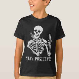 ステイ前向きネベザースケルトンおもしろいハロウィーン Tシャツ