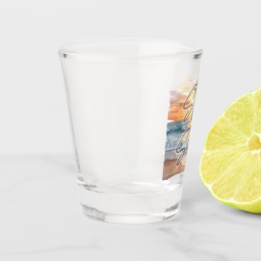 ステイ塩辛いビーチをテーマにした沿岸の夕日 ショットグラス (左)